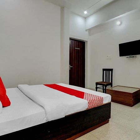 Oyo 72429 New Abhinandan Hotel Amroha Dış mekan fotoğraf