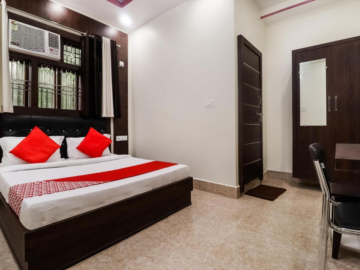 Oyo 72429 New Abhinandan Hotel Amroha Dış mekan fotoğraf