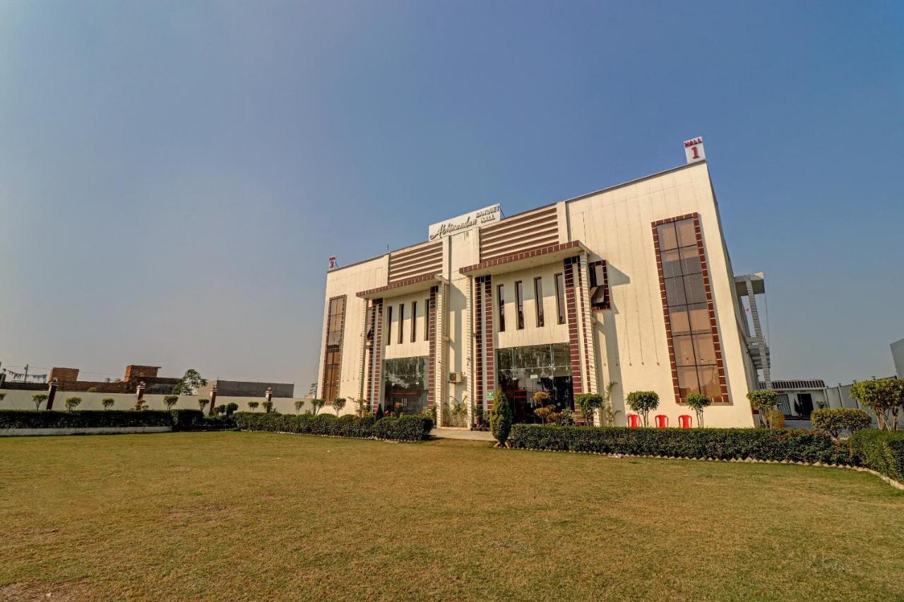 Oyo 72429 New Abhinandan Hotel Amroha Dış mekan fotoğraf